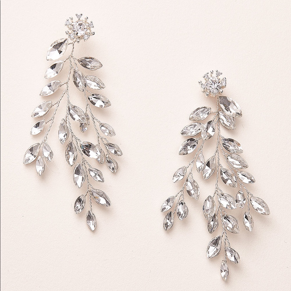 Dareth Colburn - Yelena Floral Earrings